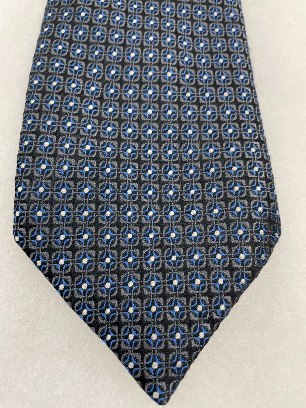 Perry Ellis Portfolio 100% Silk Extra Long Tie Blue Black Geometric Medallion